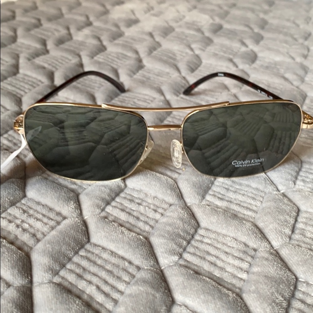 CALVIN KLEIN SUNGLASSES